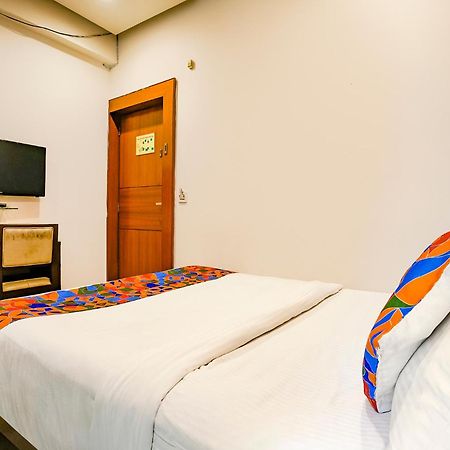 Fabhotel Kyra - Near Airport Road อาเมดาบัด ภายนอก รูปภาพ